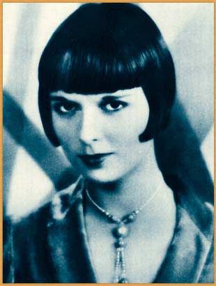 Publicity photo of Louise Brooks
